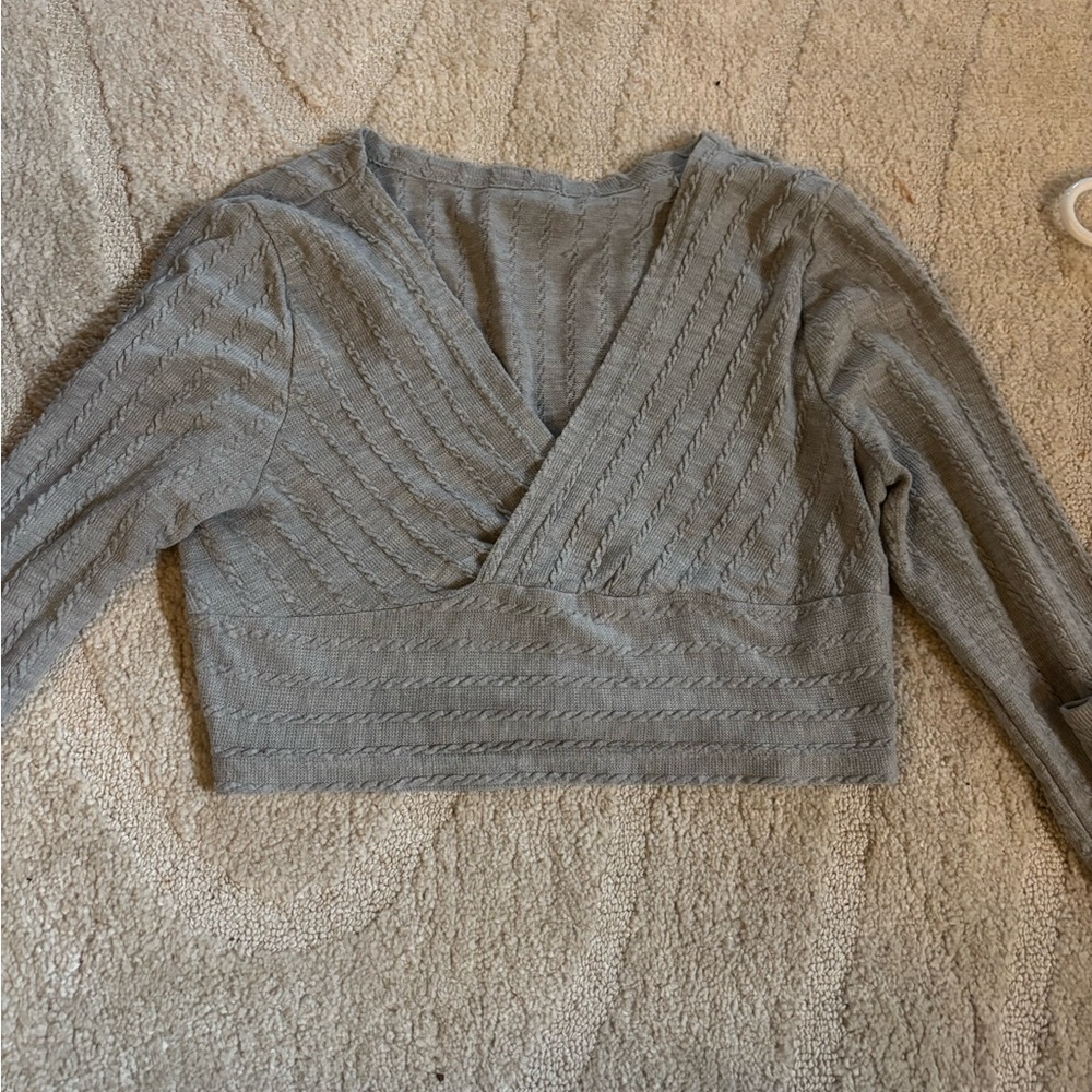 Gray Textured Long Sleeve Crop Top